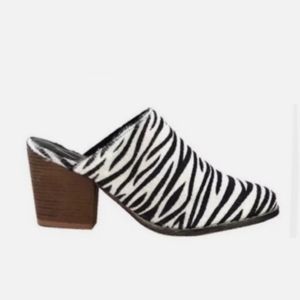 Seven7 Zebra Dandy Mules Shoes 7 EUC